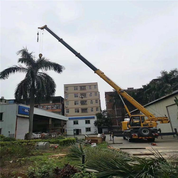 阜南县12吨吊车出租一天的收费标准是什么