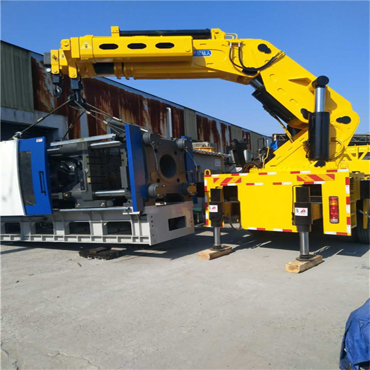 阜南县 大吨位折臂吊出租费用解析：一小时租赁多少钱